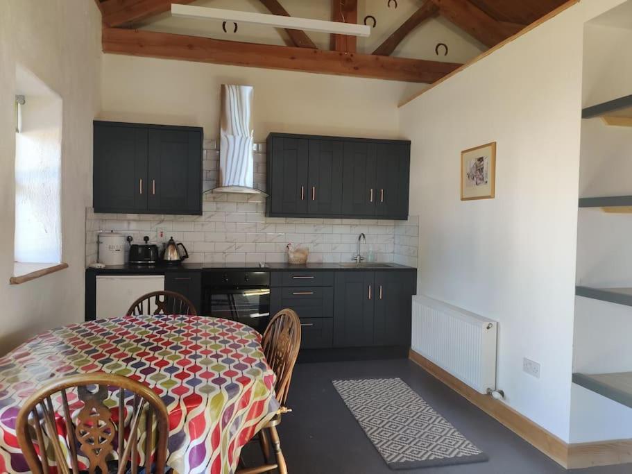 Kingsford Renovated Old Cottage 웩스퍼드 외부 사진
